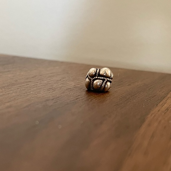 Pandora charm - Picture 3 of 5